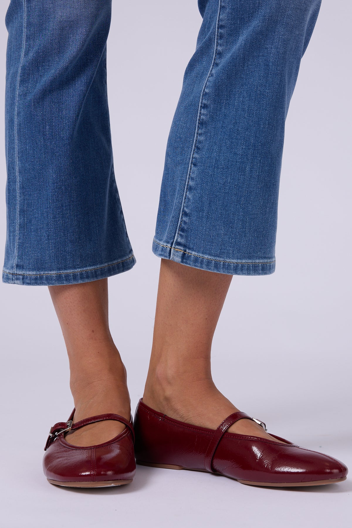 JODI CROP HIGHRISE FLARE CROP