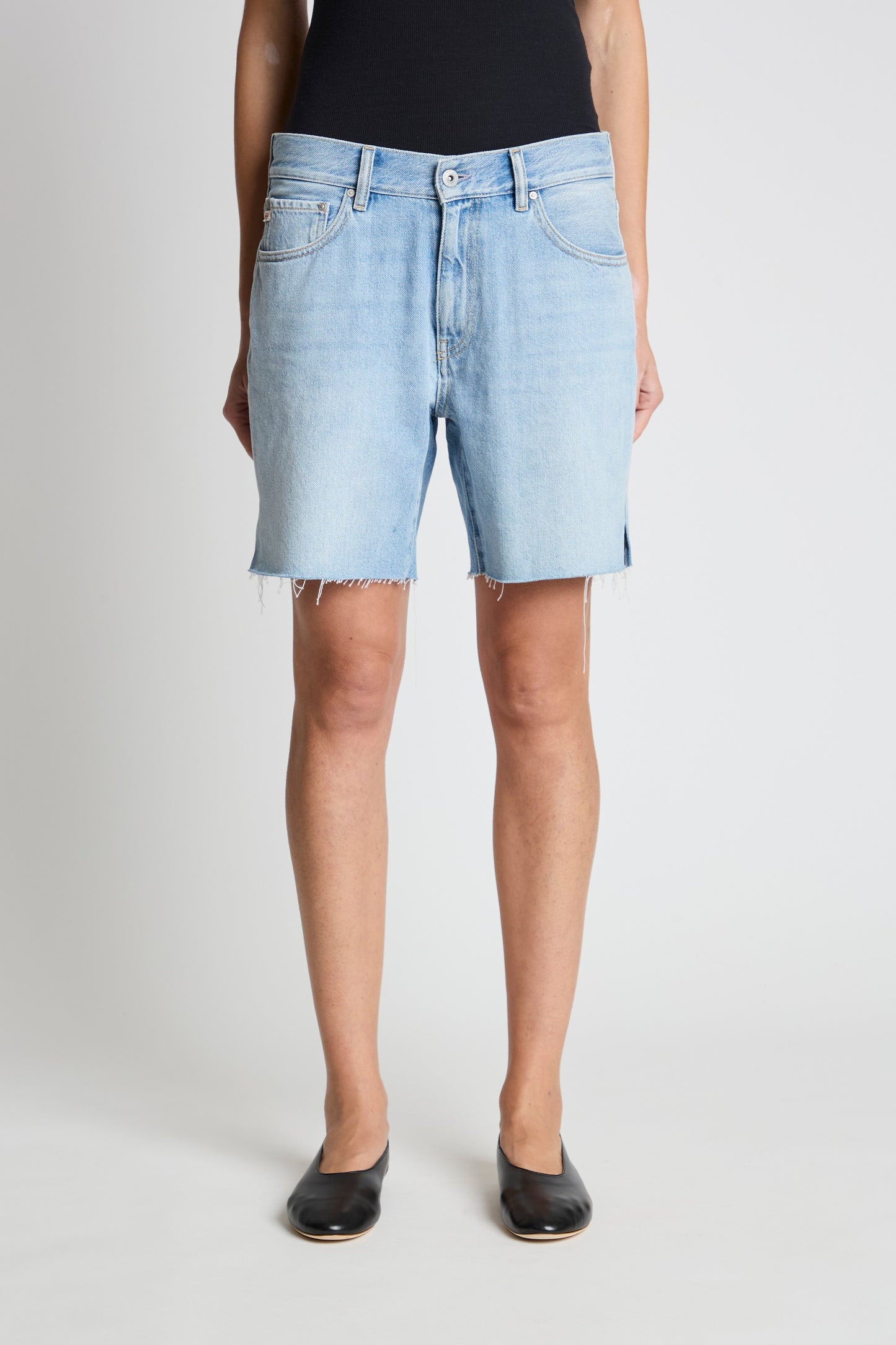 EXBOYFRIEND SHORT